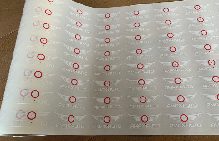 Communiquez sur votre identité visuelle !