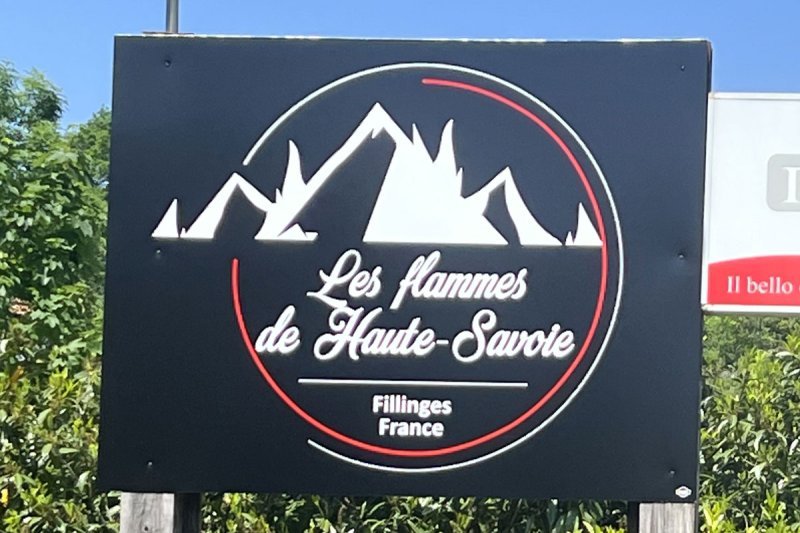 Panneau publicitaire